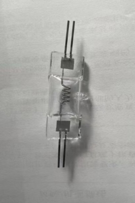 De warme Witte Gloeilamp van Vliegtuigwing light bulb halogen incandescent